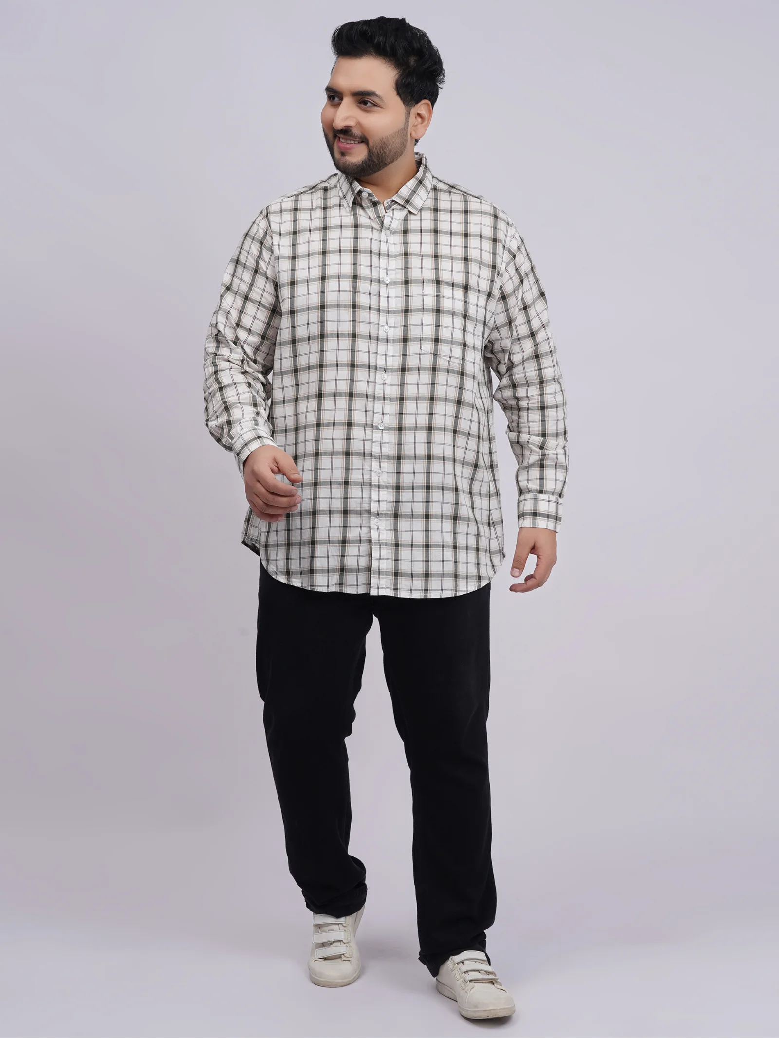 Plus Size White & Olive Checkered Casual Shirt for Men - Image 4